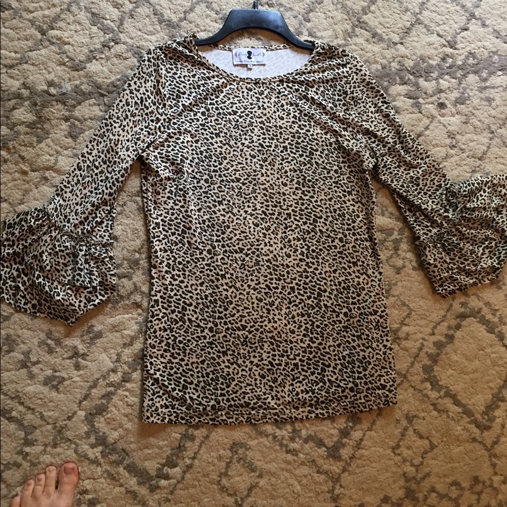 Dainty Jewells Ruffle shirt